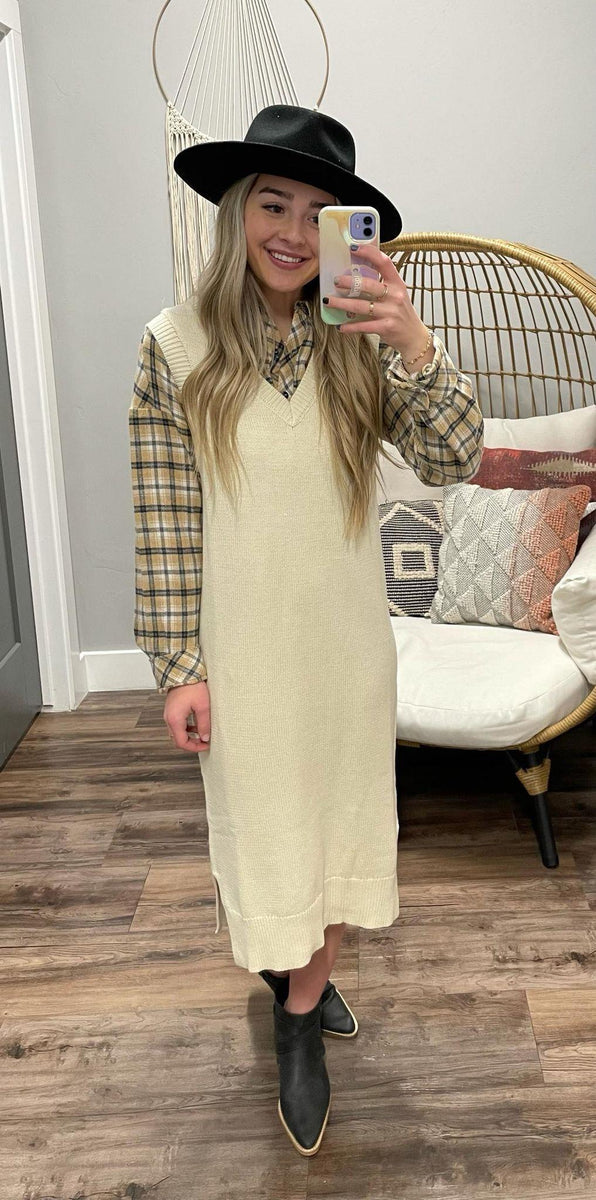 beige sweater vest dress Men's pure linen cable knit V-neck beige vest main image 1