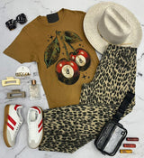 CAMEL RUBY EIGHT GRAPHIC TEE