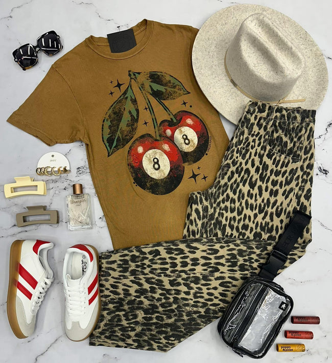 CAMEL RUBY EIGHT GRAPHIC TEE