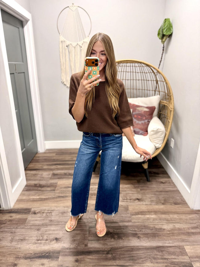 TONI BROWN SHORT SLEEVE SWEATER TOP