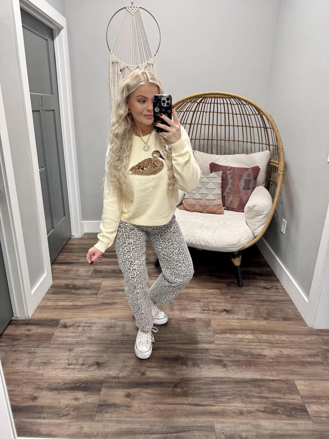 CREAM DUCK KNIT SWEATER TOP