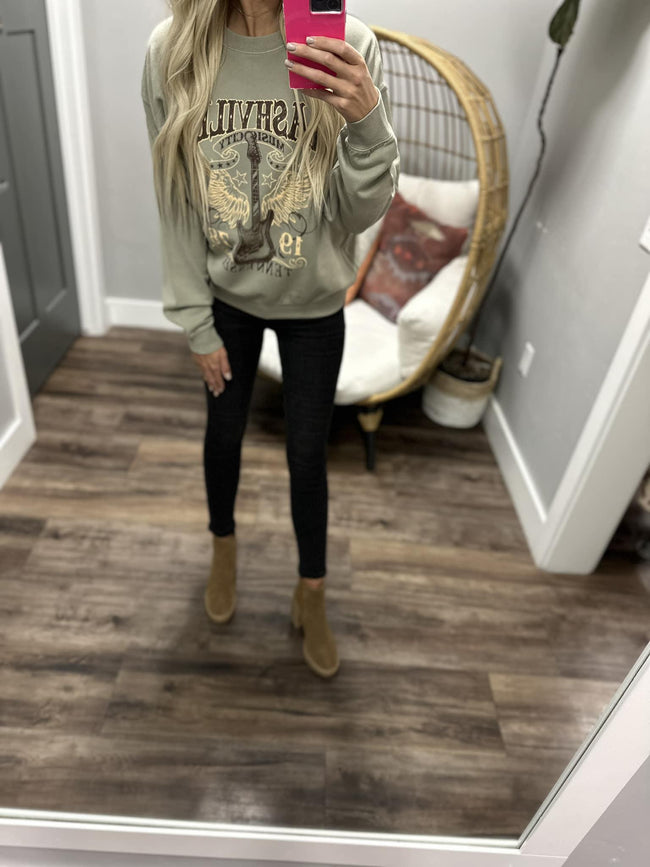 OLIVE WASHED NASHVILLE CREW SWEATER TOP