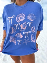 SEASHELLS AND BOW BLUE GRAPHIC TEE