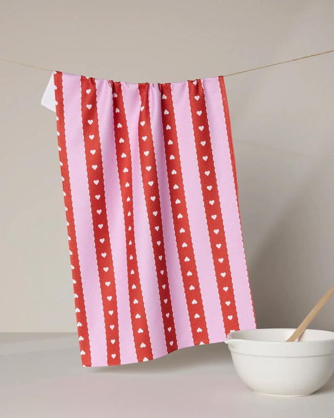 GEOMETRY RIBBON HEART TEA TOWEL