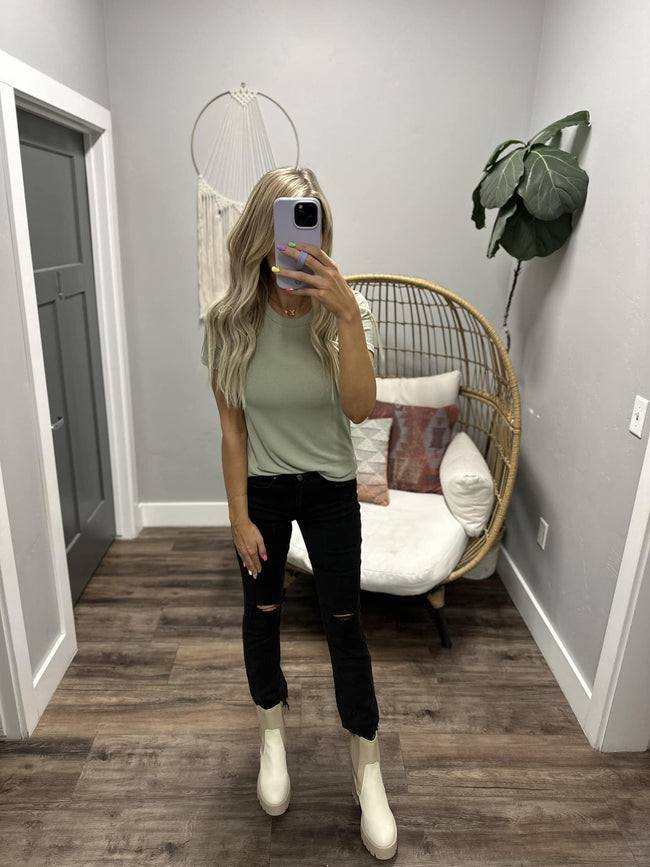 PERFECT SAGE BASIC RIBBED TEE