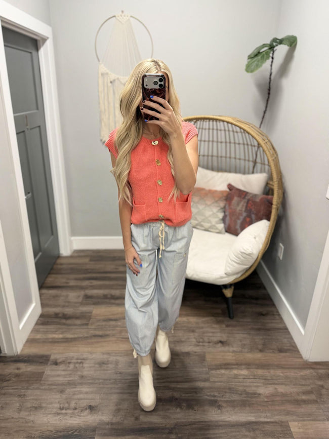 BETH GUAVA GOLD BUTTON KNIT SWEATER TANK