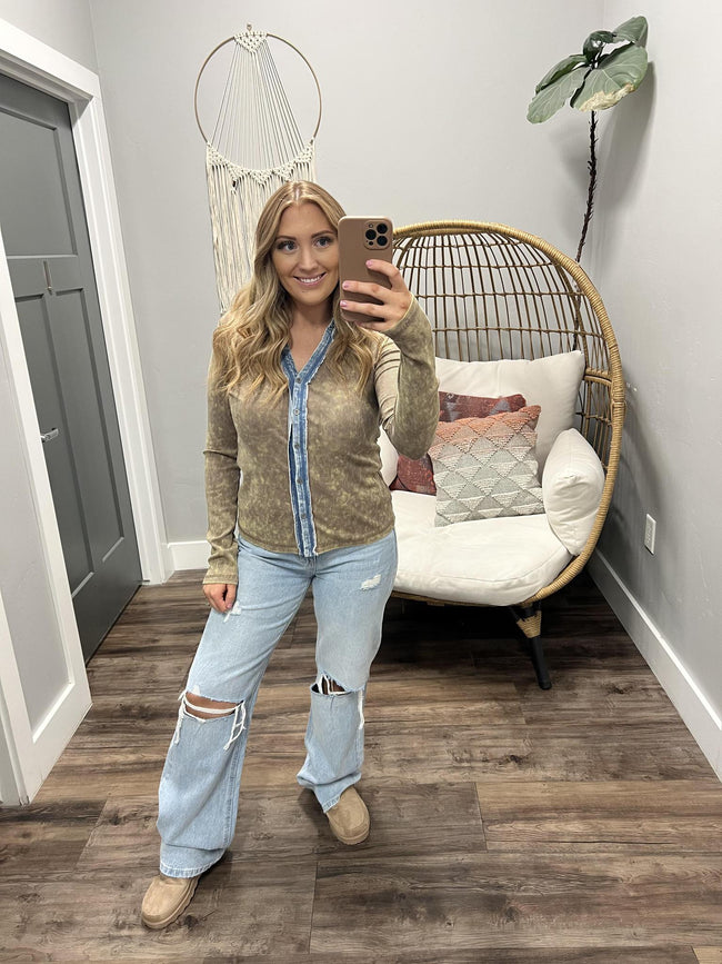 RUTHIE WASHED BROWN DENIM CHAMBRAY HENLEY TOP