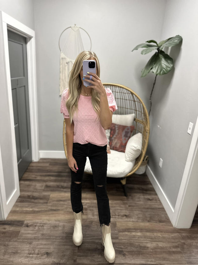 PINK DAISY EYELET SHORT SLEEVE BLOUSE