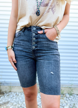 HIGH RISE BUTTON FLY BERMUDA SHORTS