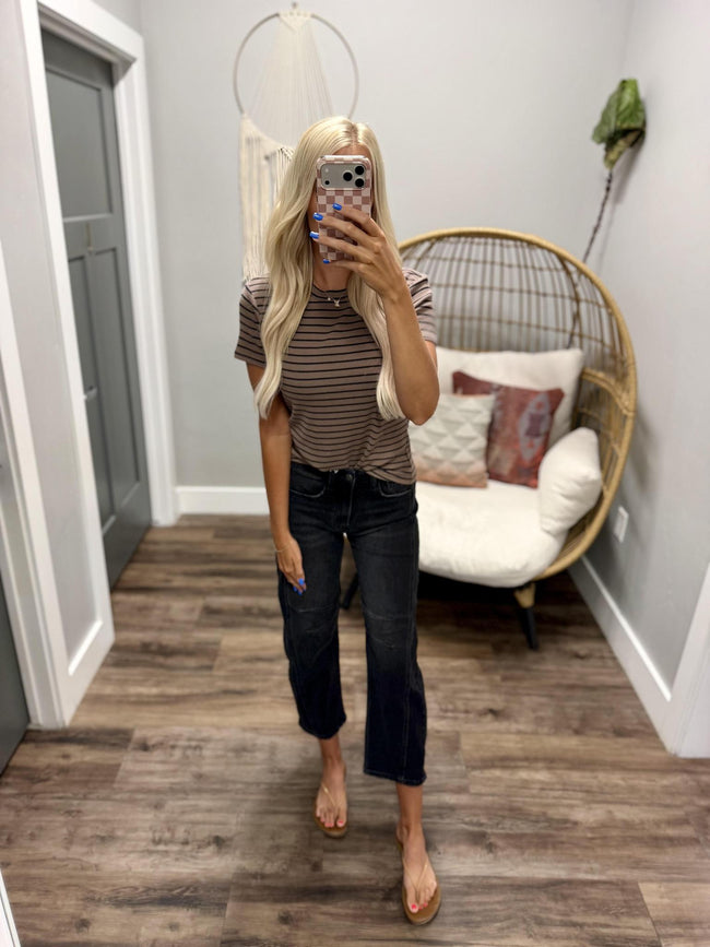ANNIE LATTE BLACK STRIPE TEE