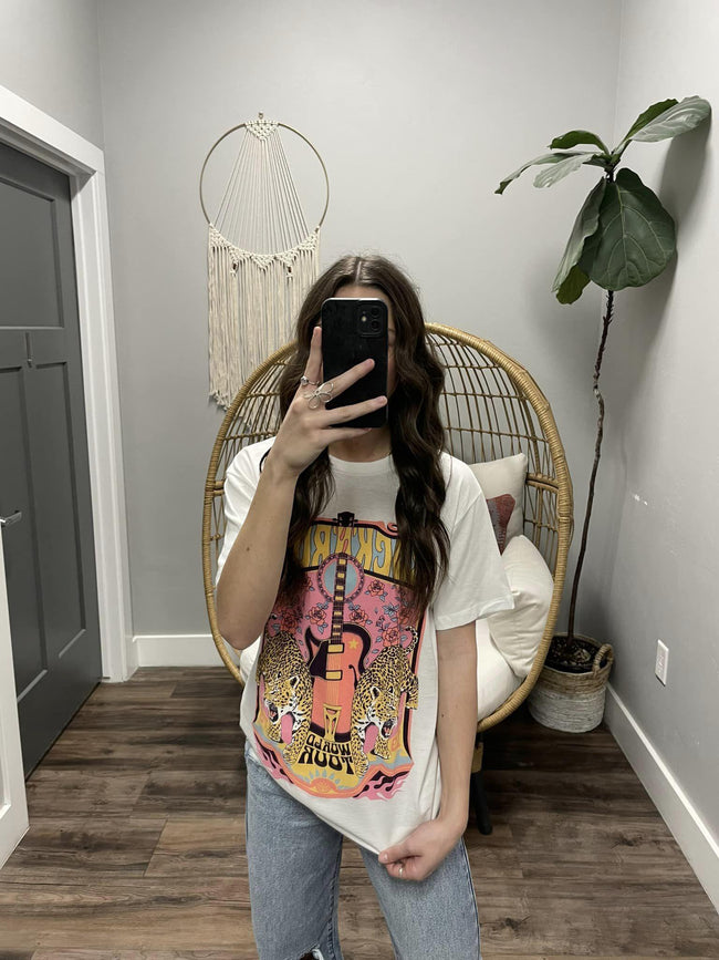 WHITE ROCK N ROLL GRAPHIC TEE