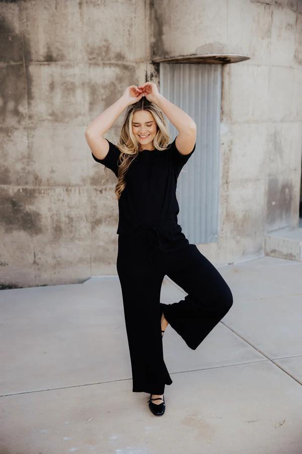 BLACK RIBBED KNIT SLOUCHY PANT