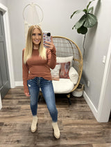 STACY RUSTIC RIBBED LONG SLEEVE TEE