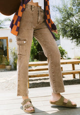TOBI HIGH RISE STRETCH TOFFEE CARGO PANTS