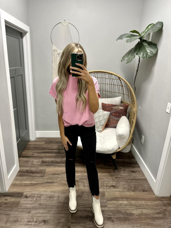 PINK RIBBED SWEATER POCKET VEST