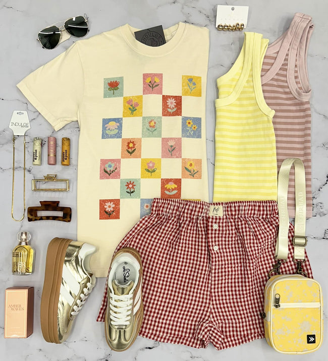 IVORY CHECKERED FLOWER STAMP TEE