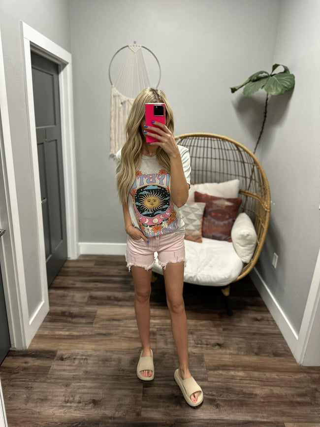 STONE WASHED MYSTIC DREAMER GRAPHIC TEE