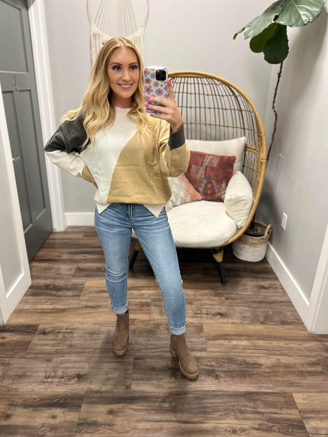 SIPPIN ON CIDER COLORBLOCK SWEATER