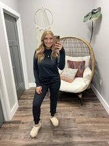 JUNIE BLACK RIBBED HOODED SWEATSHIRTS
