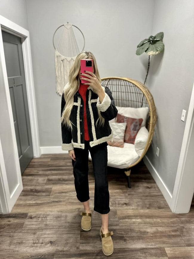 HOLLIE FUR CONTRAST BLACK WASHED DENIM JACKET