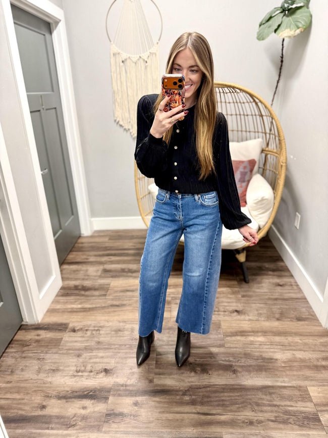 REBECCA BLACK PLEATED BUTTON UP CARDIGAN TOP
