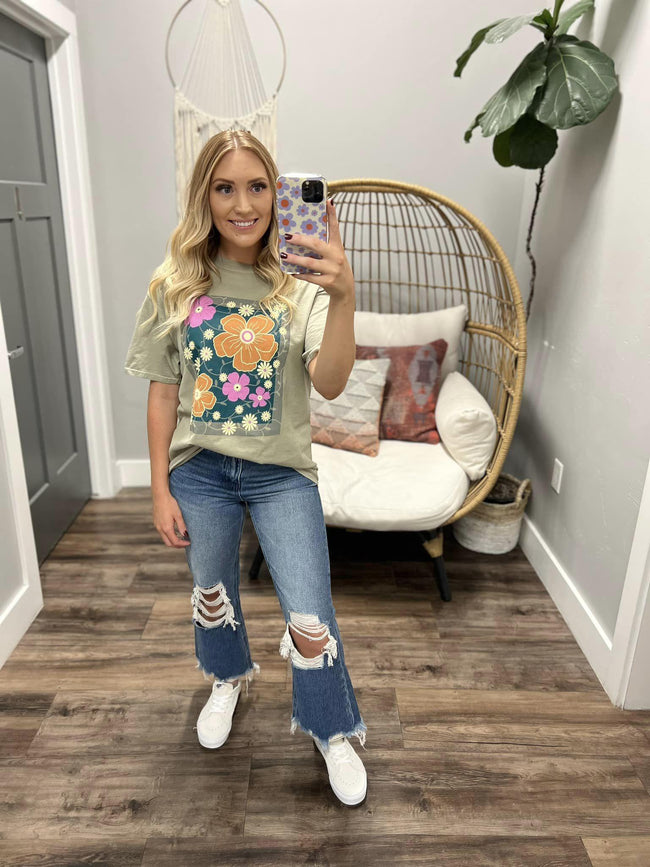 SAGE WILDFLOWER GRAPHIC TEE