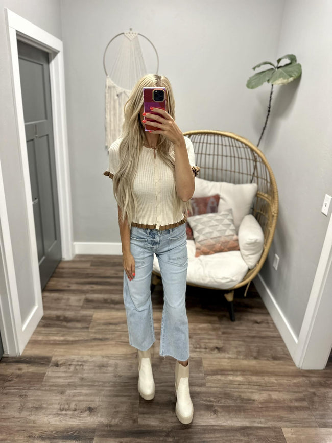 JANE CREAM AND CAMEL RIBBED RUFFLE SHORT SLEEVE CARDIGAN TOP