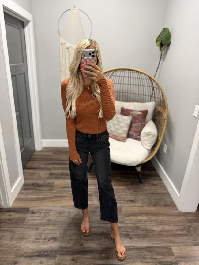SAMI RUST PANEL LONG SLEEVE LIGHT WEIGHT SWEATER TOP