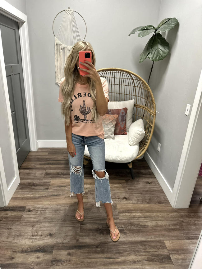 PEACH WANDERLUST GRAPHIC TEE