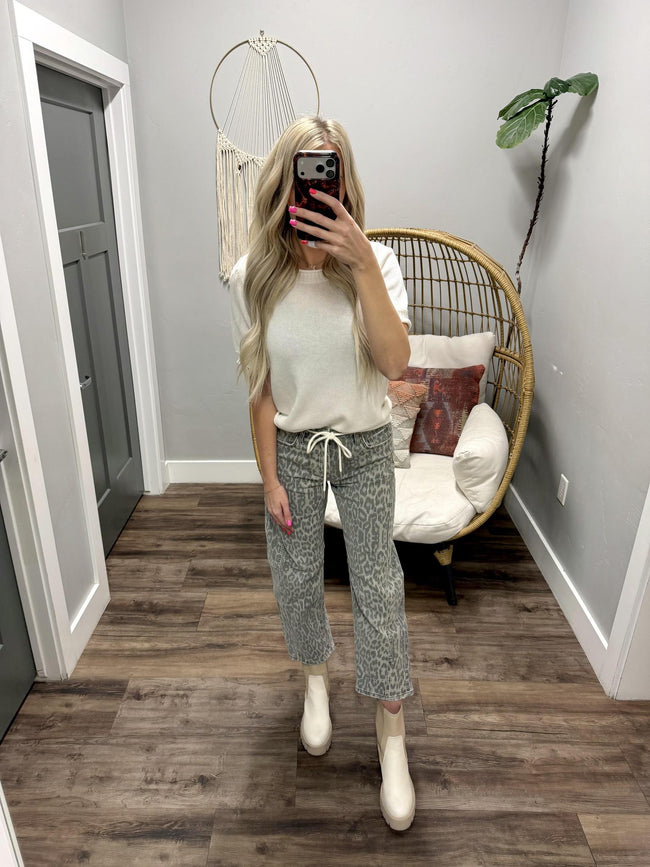KATALINA IVORY SHORT SLEEVE SWEATER TOP