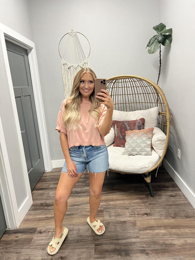 ERIN CORAL PEACH SHORT SLEEVE SWEATER TOP