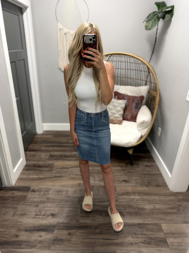 KARISSA PINSTRIPE KNEE LENGTH SKIRT