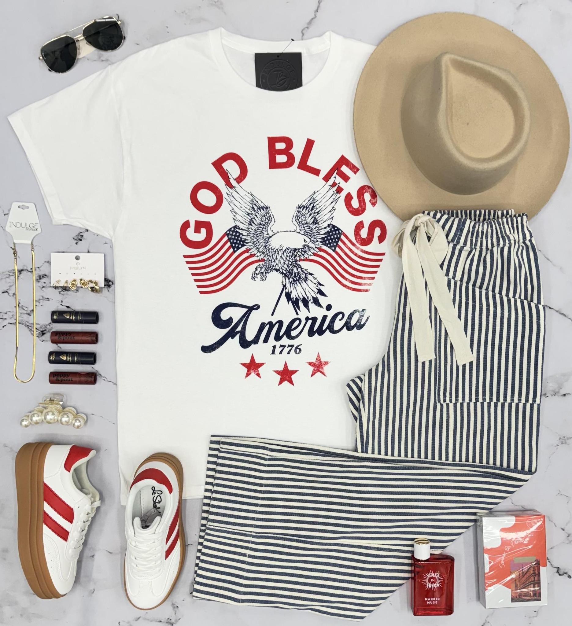 WHITE GOD BLESS AMERICA TEE