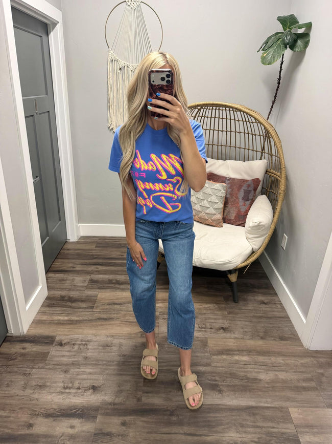 MADE FOR SUNNY DAYS GRAPHIC TEE