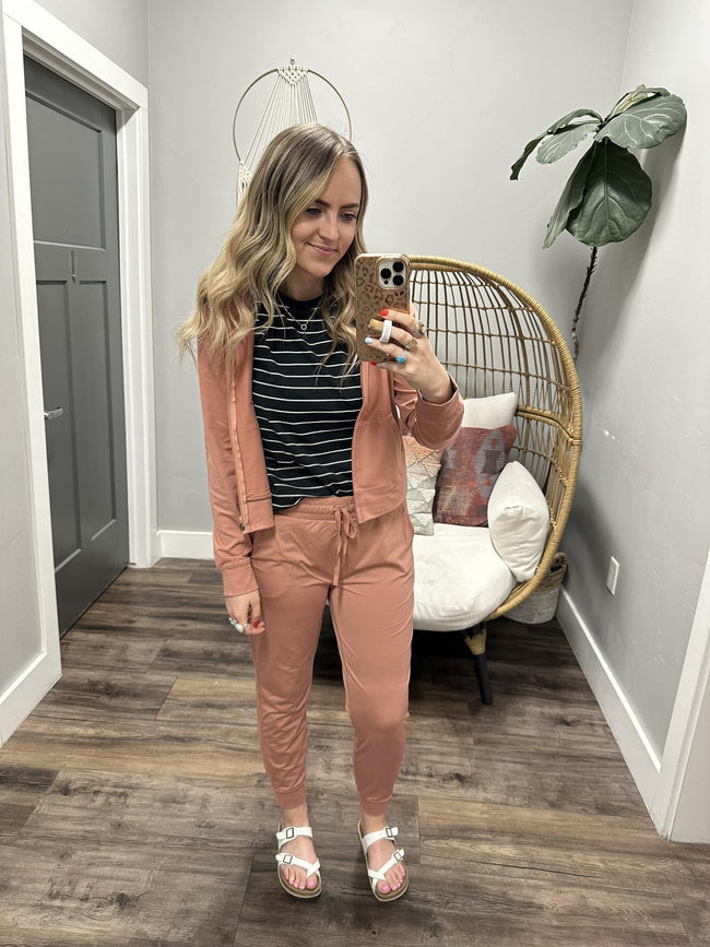 LELLA DUSTY BERRY ZIP HOODIE JACKET