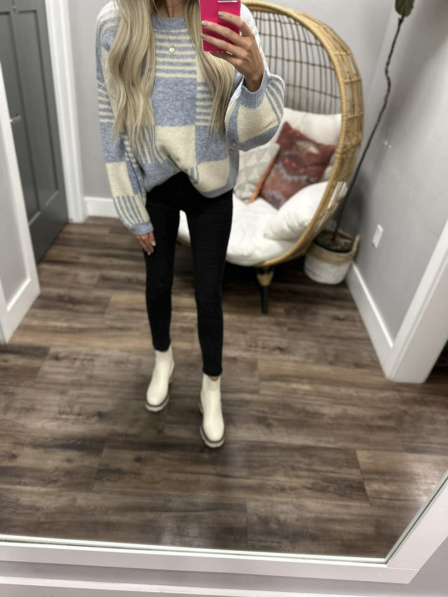 BONNIE CHECKERED BLUE PATTERN STRIPE SWEATER TOP