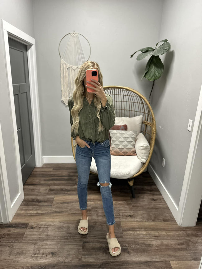 TALIA OLIVE LONG SLEEVE BUTTON UP COLOR BLOUSE