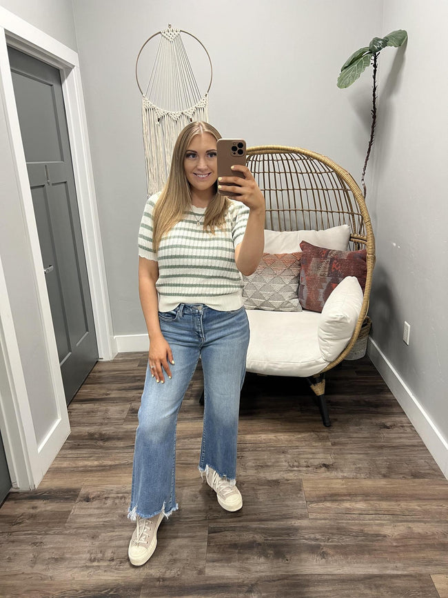 ABBIGAIL SAGE GREEN STRIPE SHORT SLEEVE PUFF SLEEVE SWEATER TOP