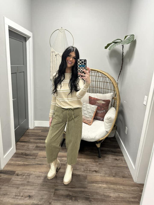 DEBBIE MID RISE OLIVE BARREL JEANS