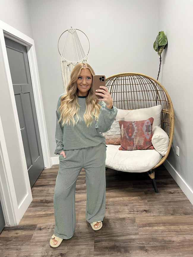 *2 PIECE SET* KRISTIN HUNTER GREEN STRIPE TOP AND BOTTOMS
