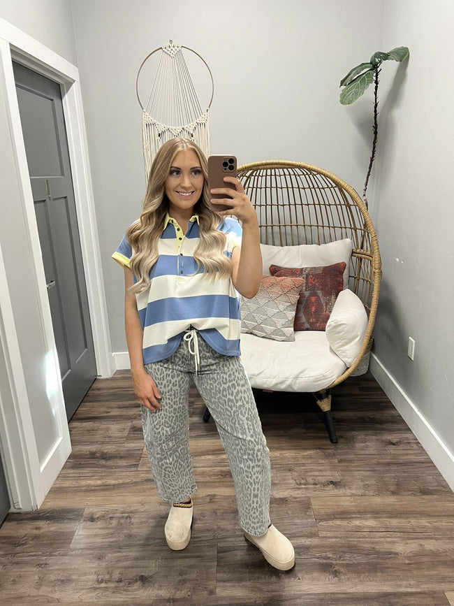OAKLIE FP DUPE CREAM AND BLUE STRIPE SHORT SLEEVE
