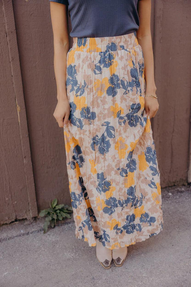 DUSTY HORIZON FLORAL SKIRT