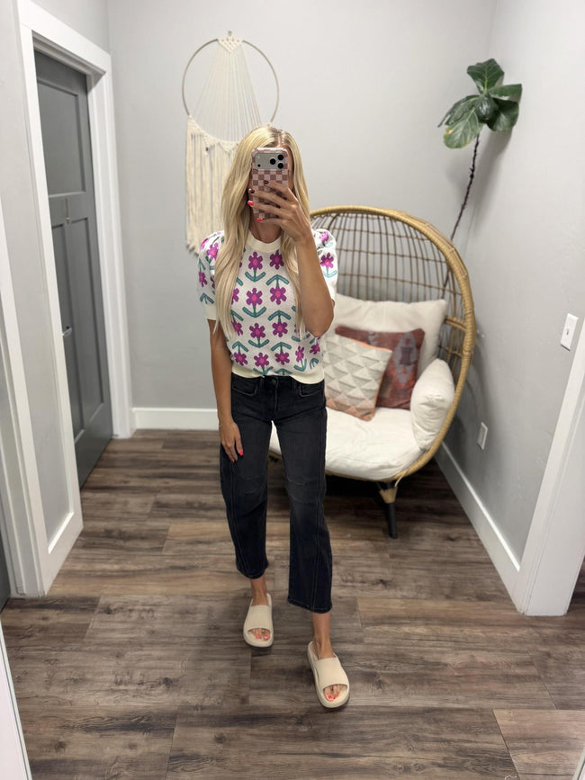 CAMRIE CREAM FLORAL SHORT SLEEVE SWEATER TOP