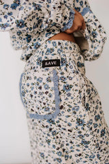BLOOMING IN BLUE POCKET JOGGER SWEATPANTS