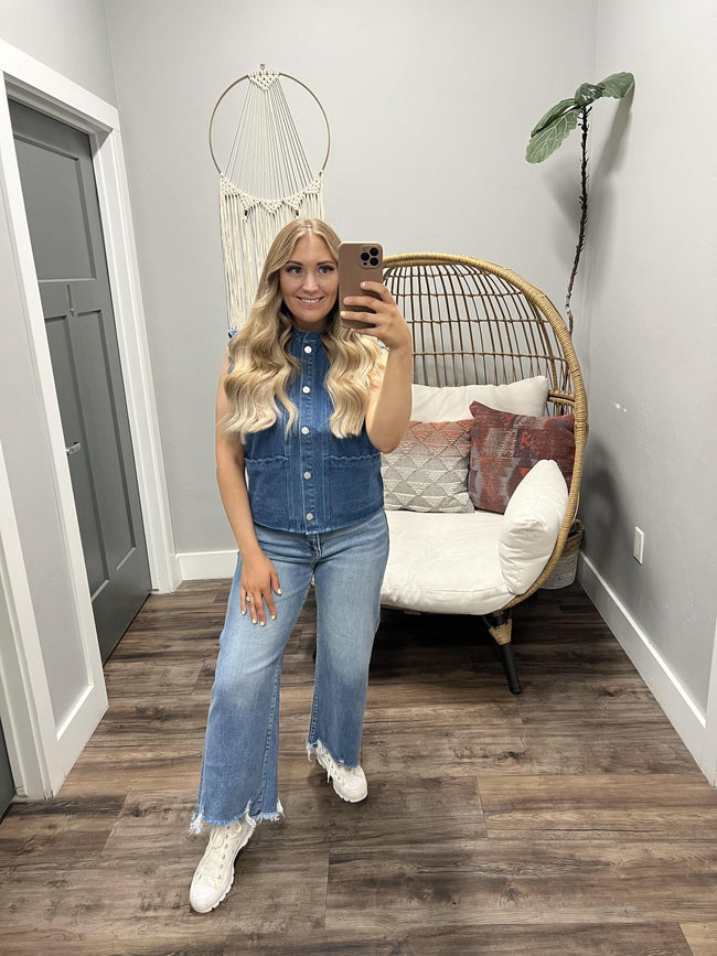 BAYLEE SCALLOP DENIM BUTTON UP VEST