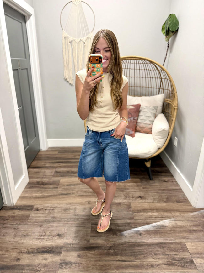 JOSIE SAND HENLEY BUTTON UP SHORT SLEEVE TOP