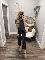 KINSEY CHARCOAL WASHED SHORT SLEEVE TEE