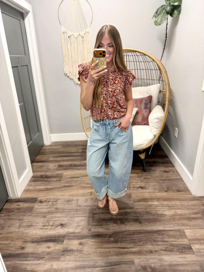 ALAINA BURGUNDY FLORAL SHORT SLEEVE TEE