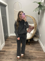KRISHA WASHED BLACK TEXTURE CARGO PANT