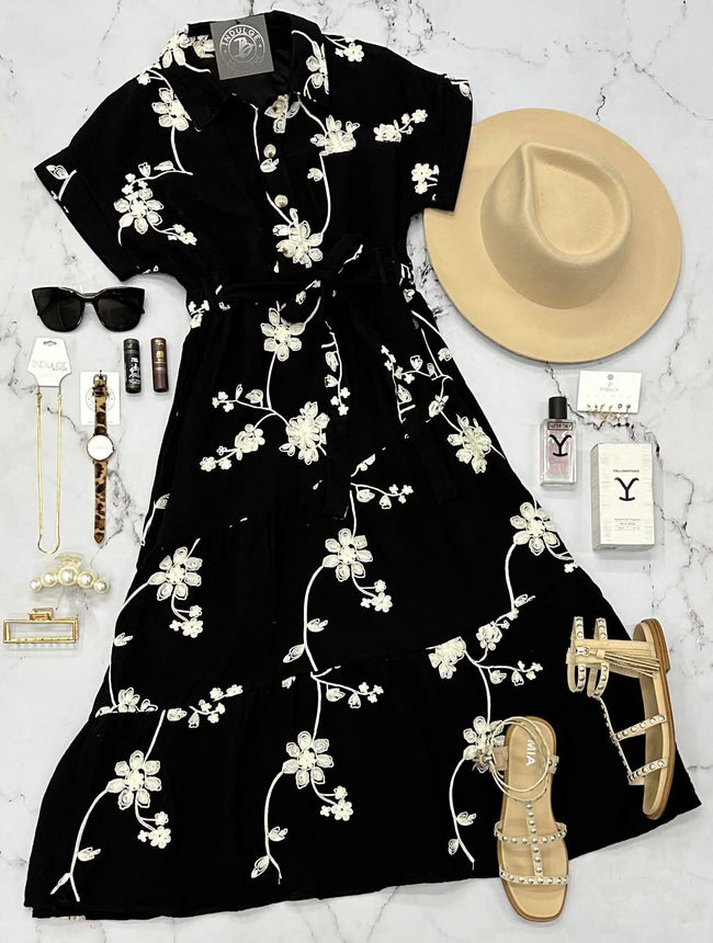JAN BLACK AND WHITE FLORAL EMBROIDERED BUTTON DOWN DRESS